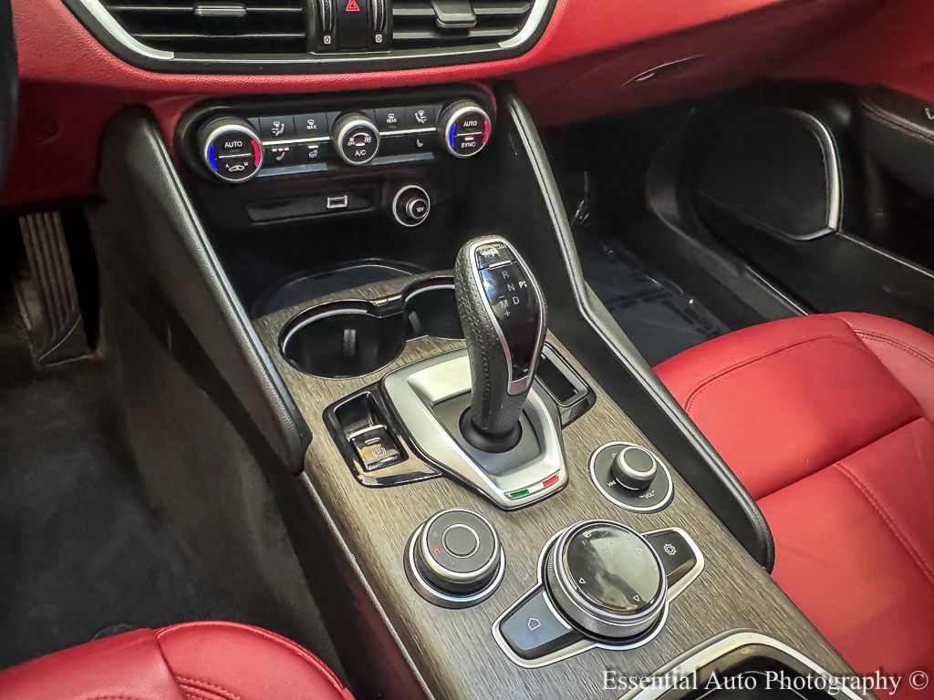 2021 ALFA ROMEO GIULIA (952) - Image 19