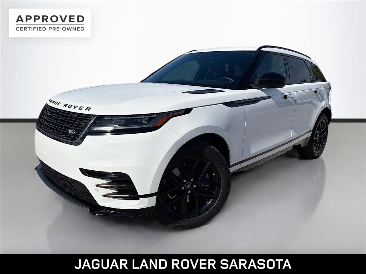 2025 Land Rover Range Rover Velar Dynamic SE's photo