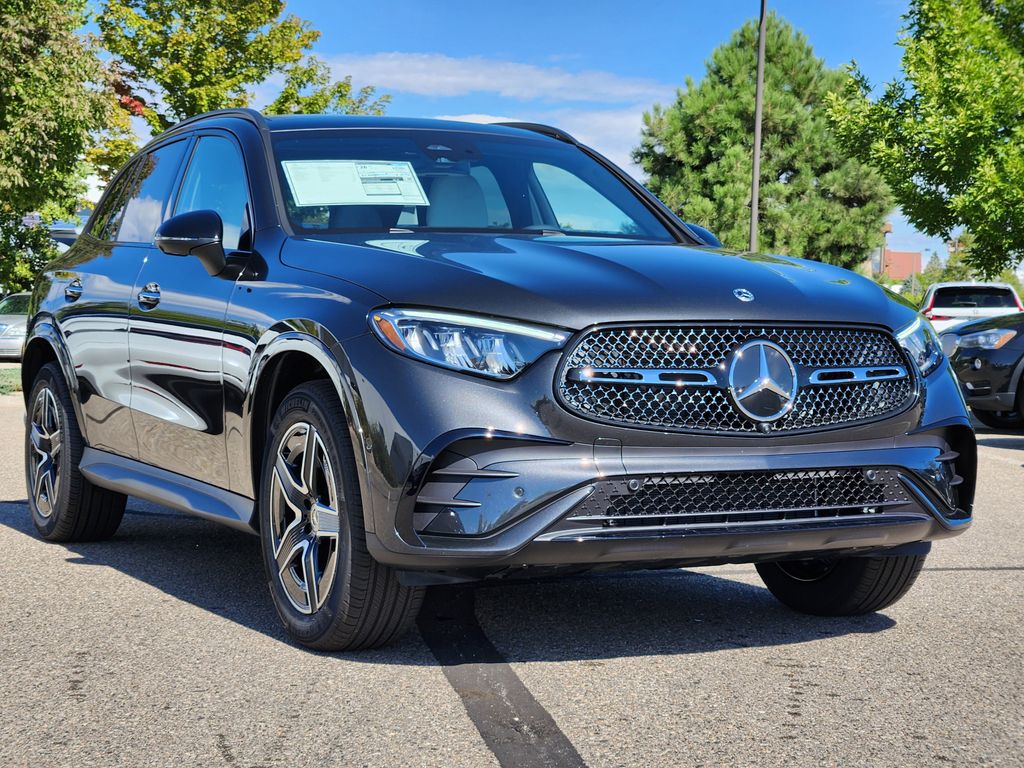 2026 Mercedes-Benz GLC Base's photo