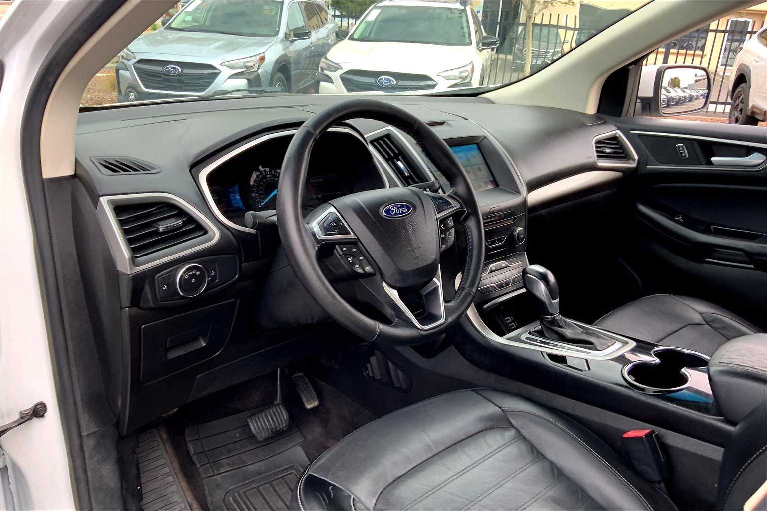 2017 Ford Edge SEL photo 15