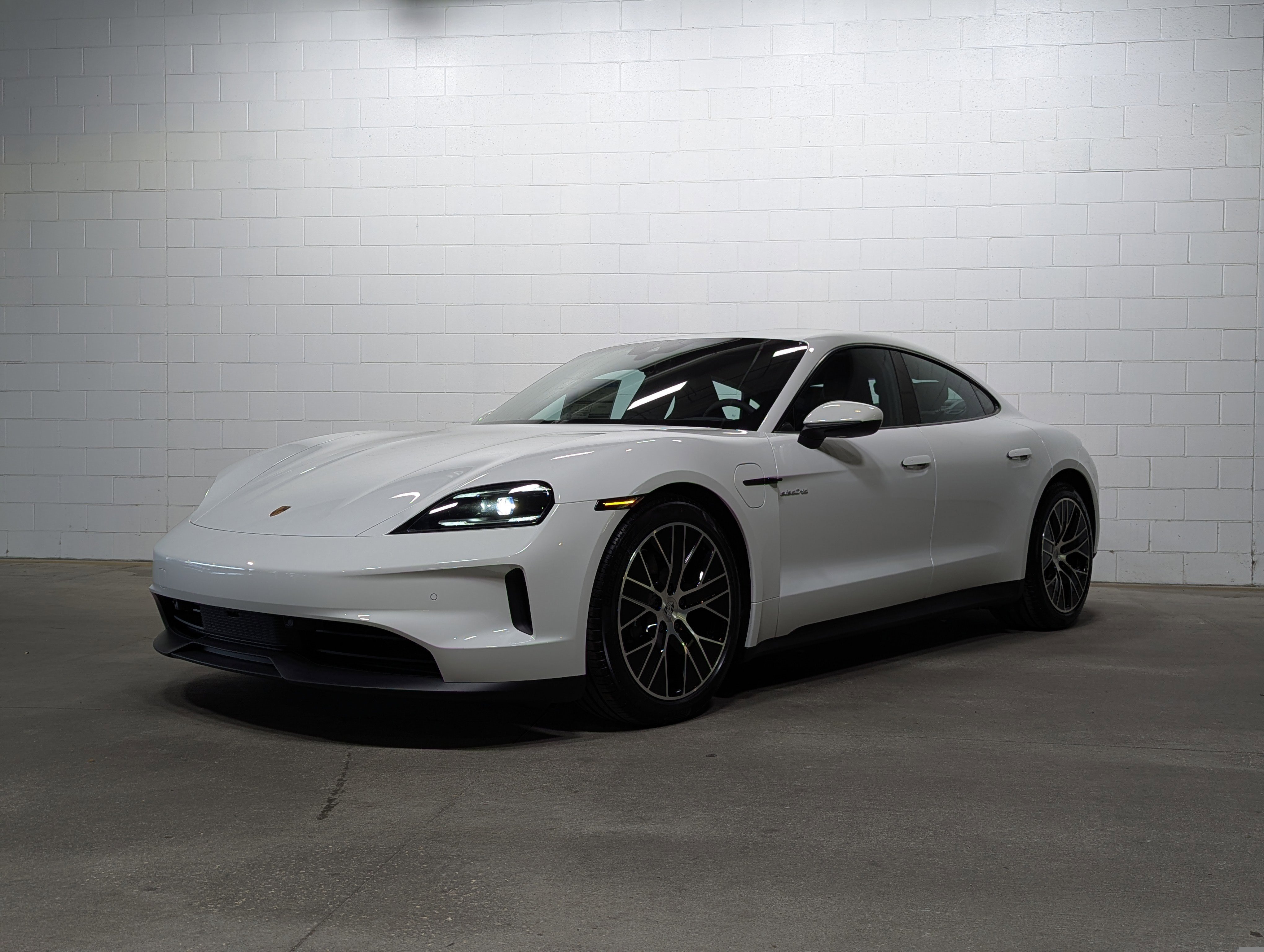 2025 Porsche Taycan