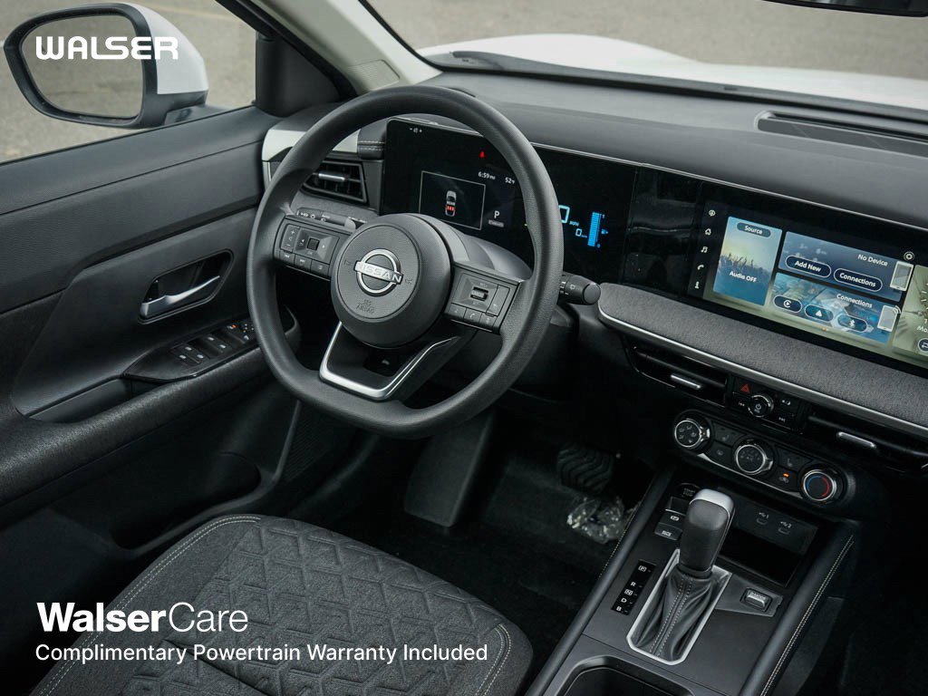 2025 Nissan Kicks SV photo 12