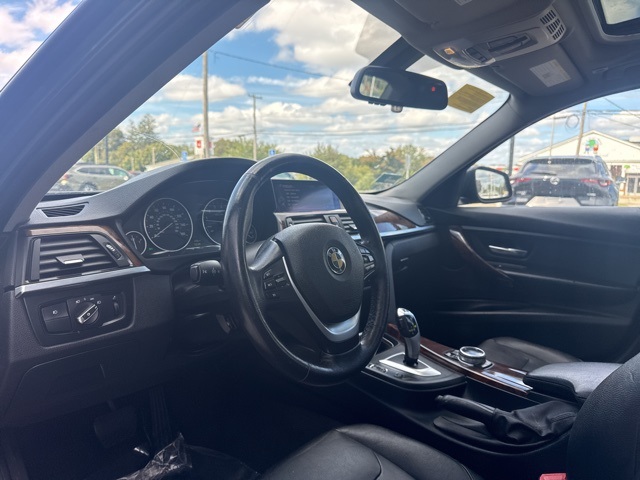 2014 Bmw 328i xDrive SULEV photo 2