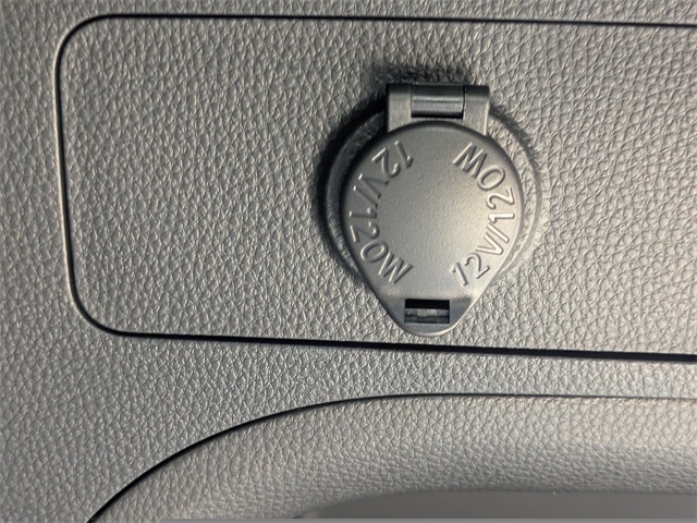 2025 Toyota RAV4 Hybrid XSE photo 12
