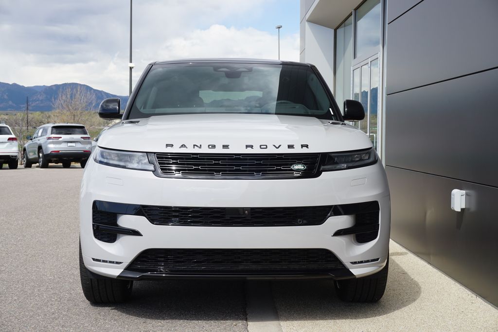 2025 Land Rover Range Rover Sport SE photo 5