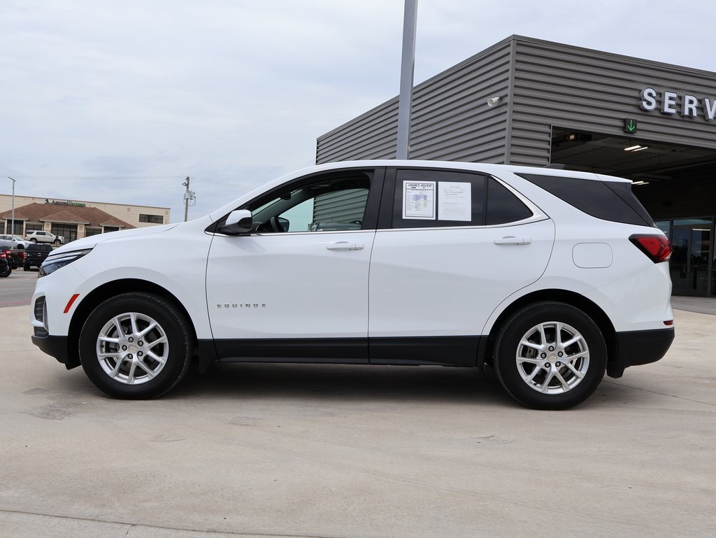 2023 Chevrolet Equinox LT photo 2