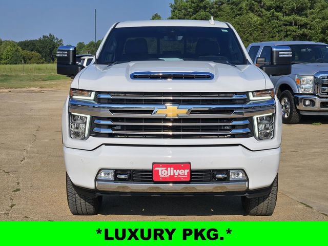 2022 Chevrolet Silverado 2500HD High Country photo 3