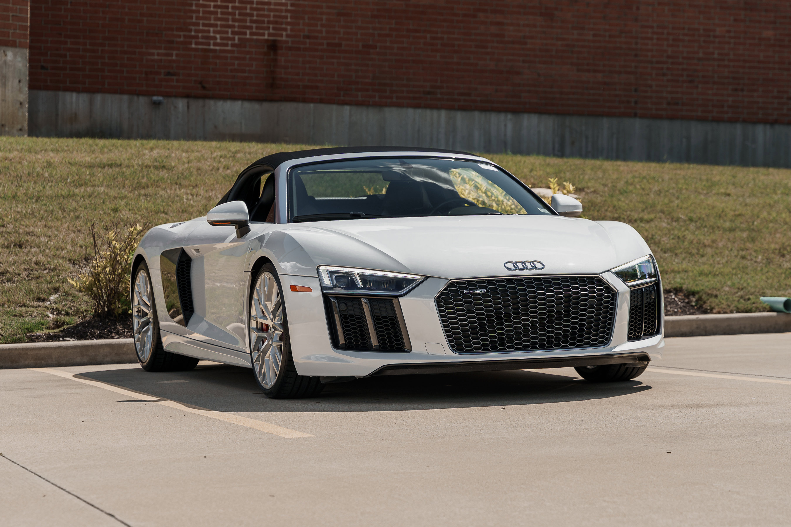 2017 Audi R8 Spyder V10 photo 3