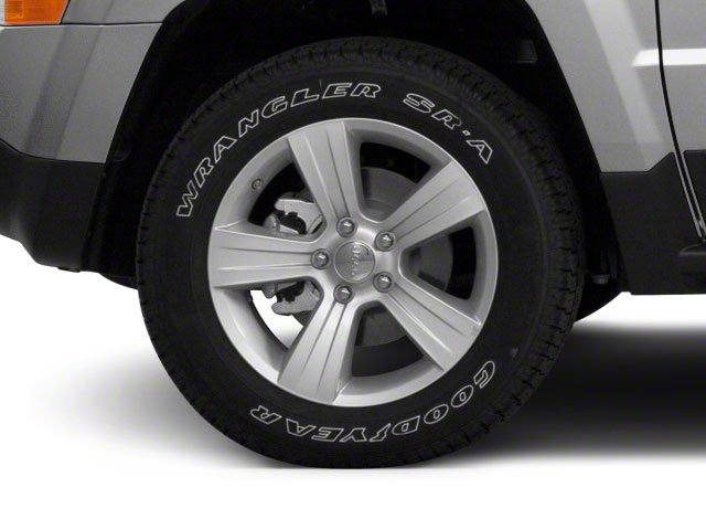 2013 Jeep Patriot Latitude photo 10