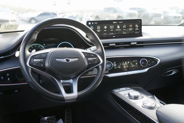 2024 GENESIS GV70 - Image 10
