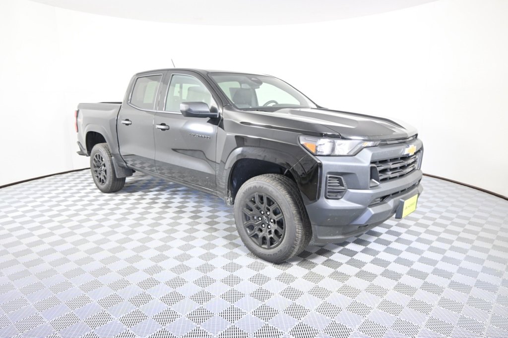 2025 Chevrolet Colorado Work Truck photo 10