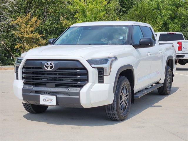 2024 Toyota Tundra SR5 photo 3