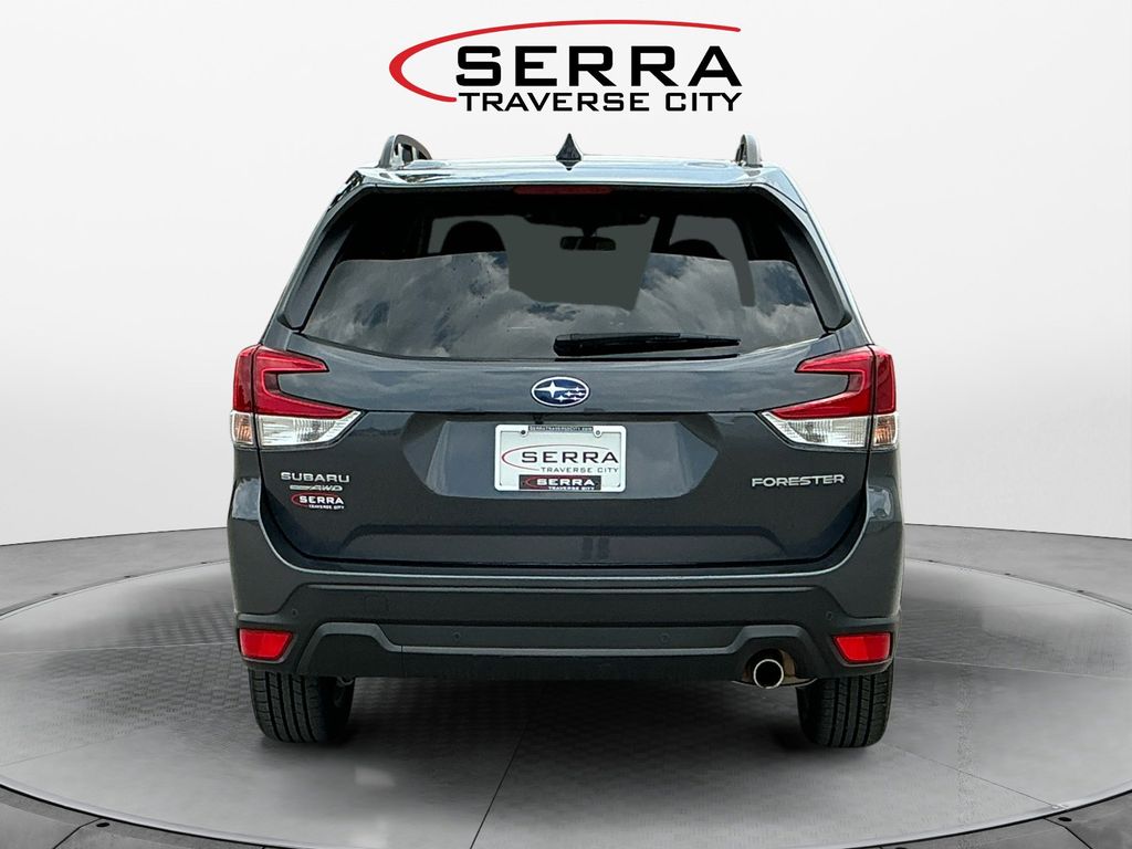 2024 Subaru Forester Limited photo 3