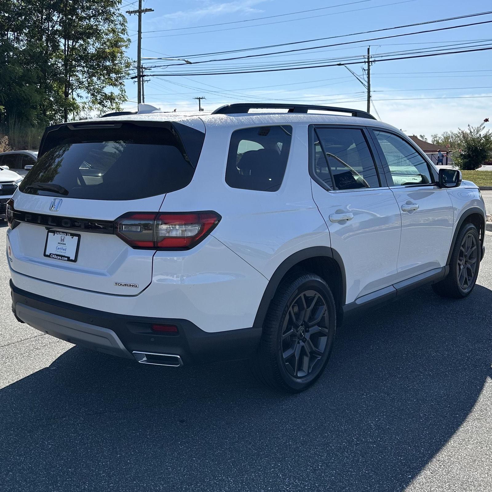 2023 Honda Pilot Touring photo 5