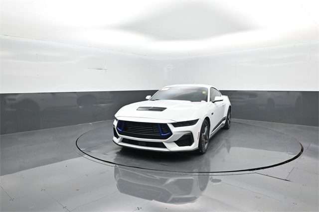 2024 Ford Mustang GT Premium photo 3