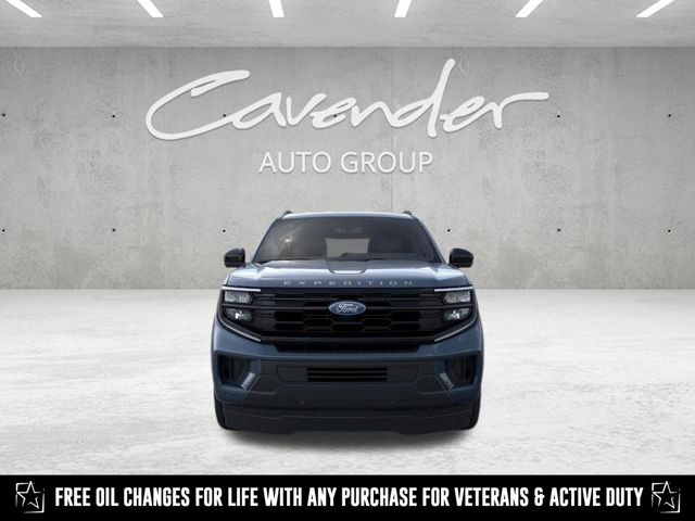 2025 Ford Expedition photo 4