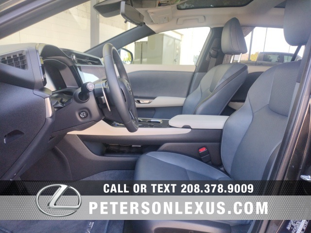 2023 Lexus RZ 450e Premium photo 20