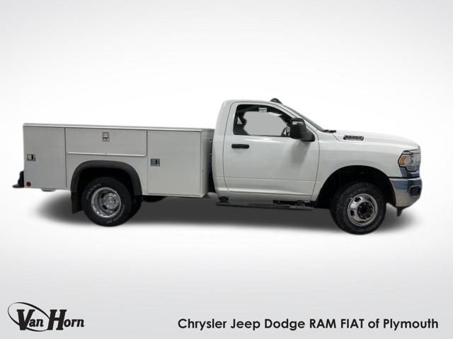 2024 Ram 3500 Tradesman photo 2