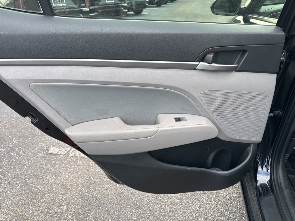 2017 Hyundai Elantra SE Tech Limited photo 12