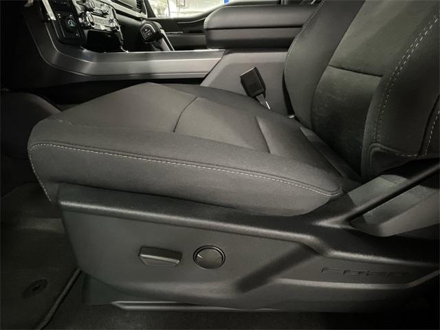 2025 Ford F-150 XLT photo 18