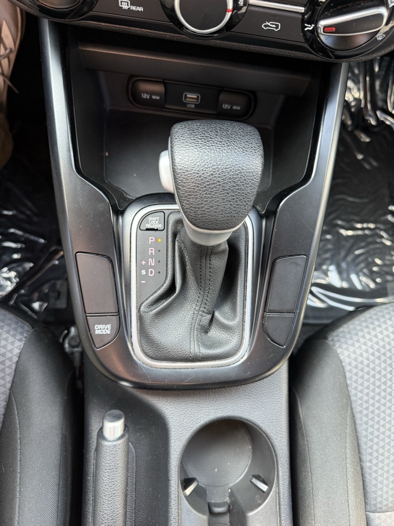 2022 Kia Soul LX photo 29