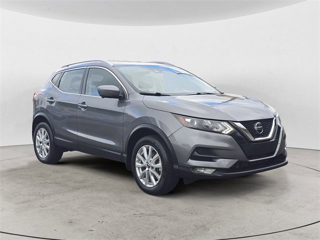 2022 Nissan Rogue Sport SV's photo