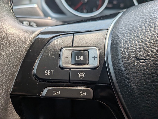 2020 Volkswagen Tiguan SE photo 11