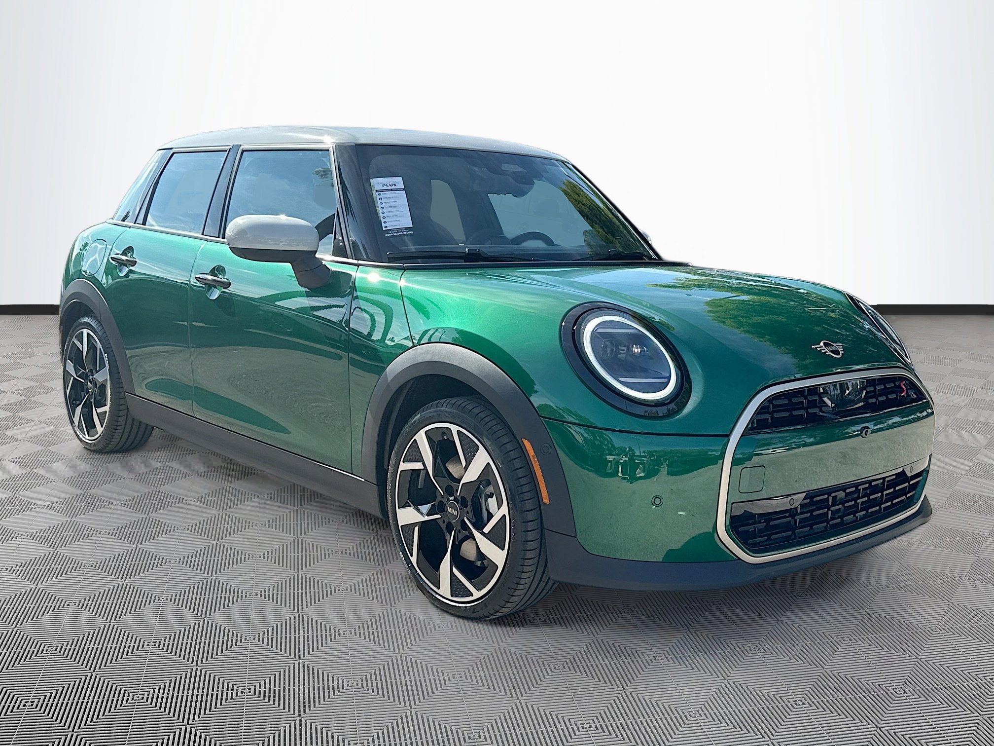 2026 MINI Hardtop 4 Door S's photo