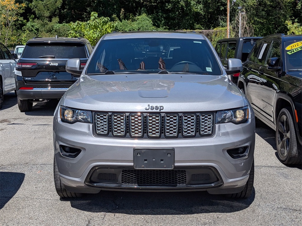 2020 Jeep Grand Cherokee Altitude photo 2