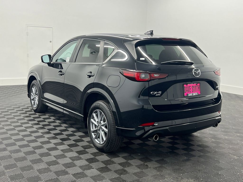 2024 Mazda CX-5 2.5 S Preferred photo 3