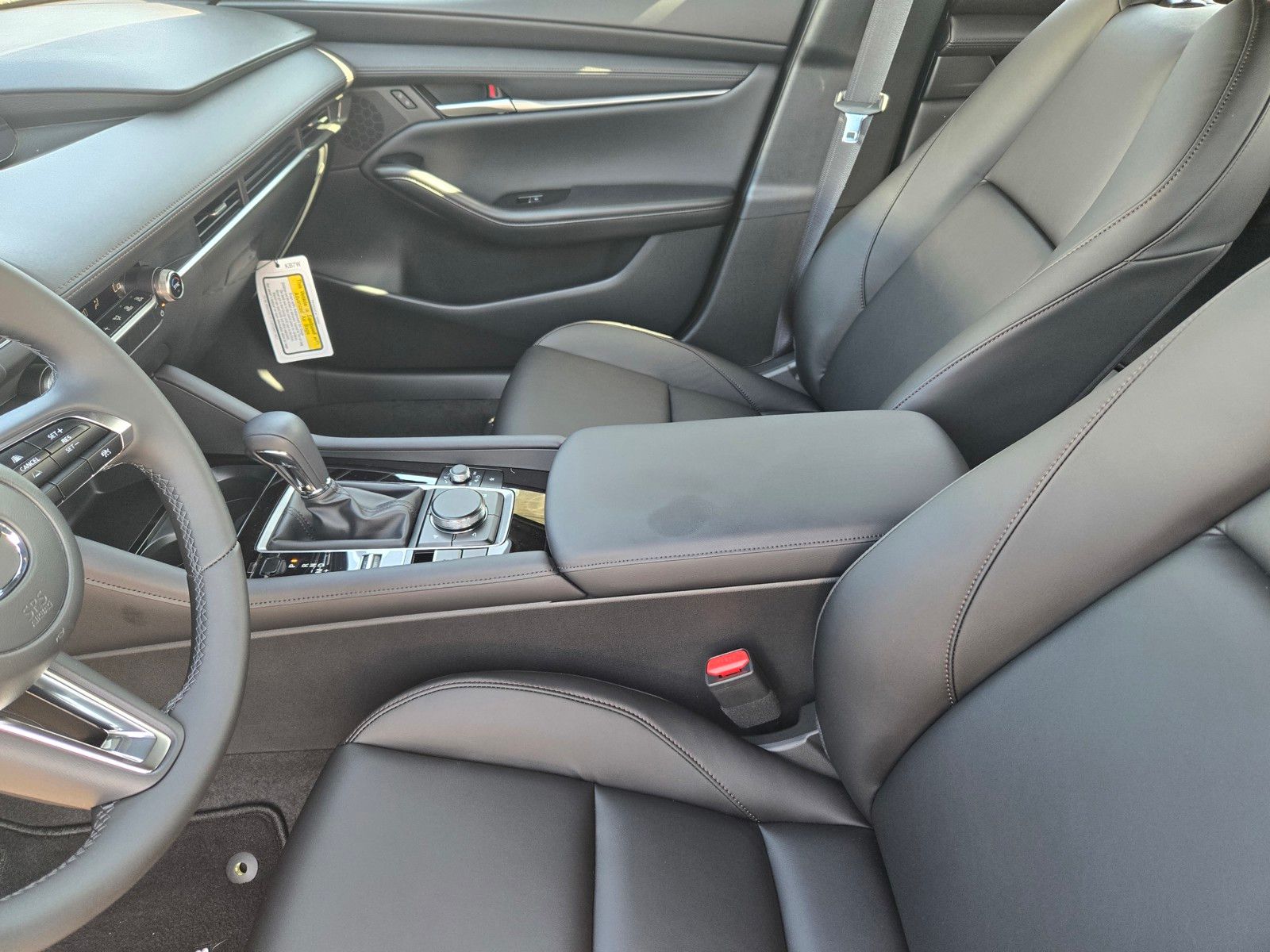 2025 Mazda Mazda3 Hatchback 2.5 Select Sport photo 8