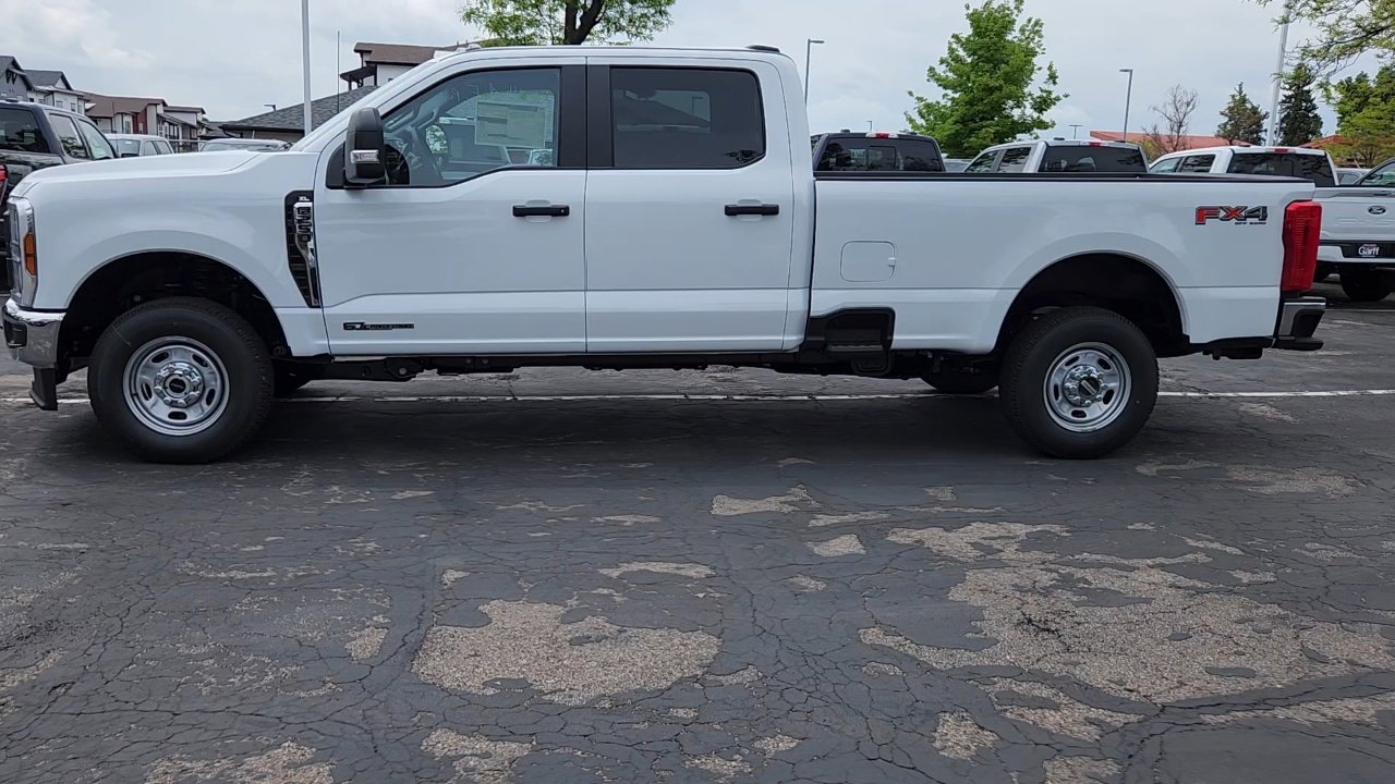 2025 Ford F-250 XL photo 2
