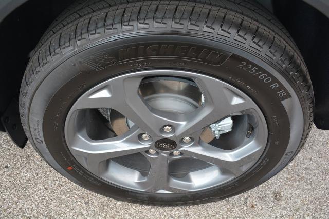 2025 Ford Escape ST-Line photo 19