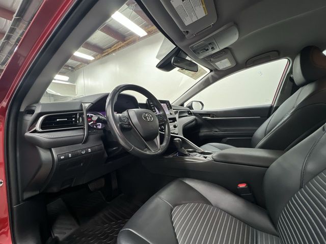 2022 Toyota Camry SE photo 10