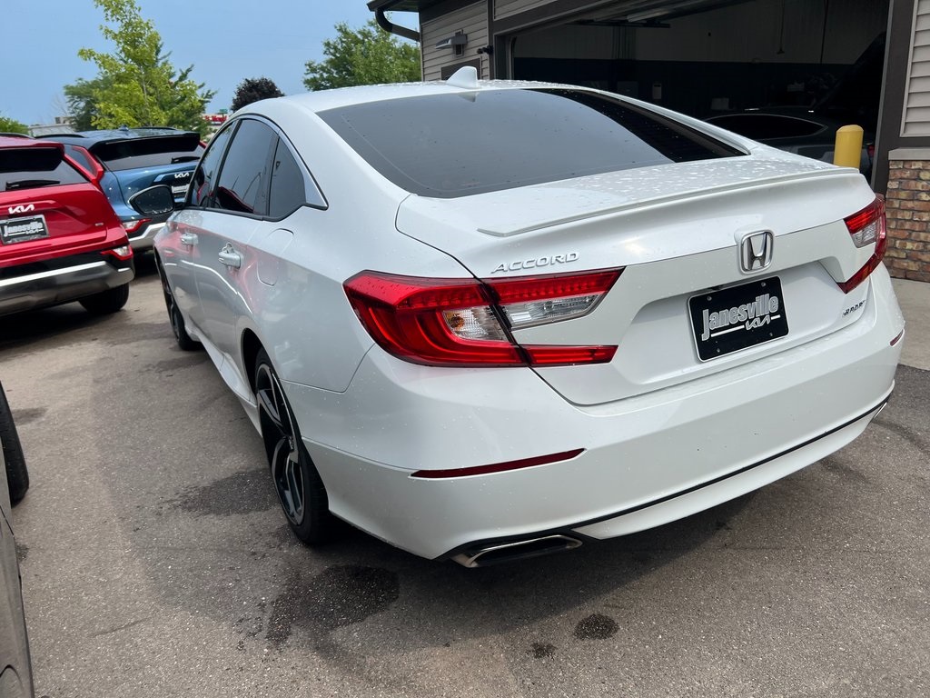 2018 Honda Accord Sport photo 4