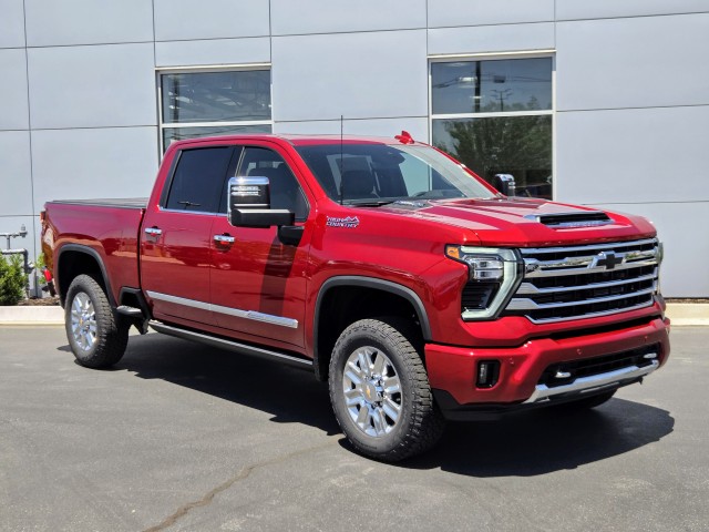 2025 Chevrolet Silverado High Country photo 4