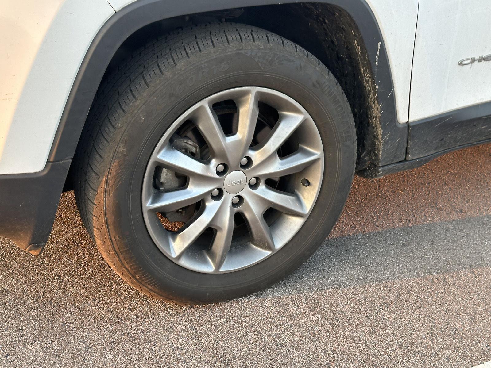2018 Jeep Cherokee Limited photo 4