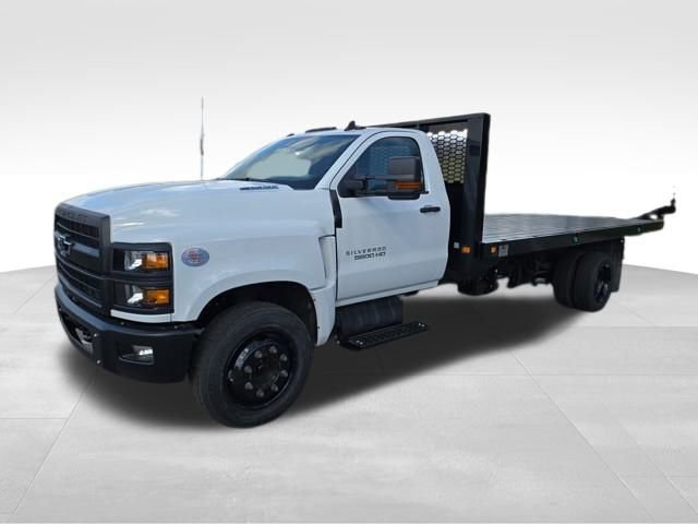 2024 Chevrolet Silverado 4500 Medium Duty Chassis Cab Work Truck's photo