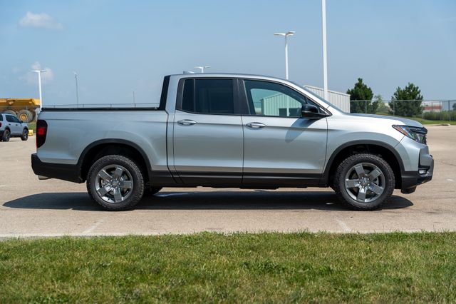 2025 Honda Ridgeline TrailSport photo 8