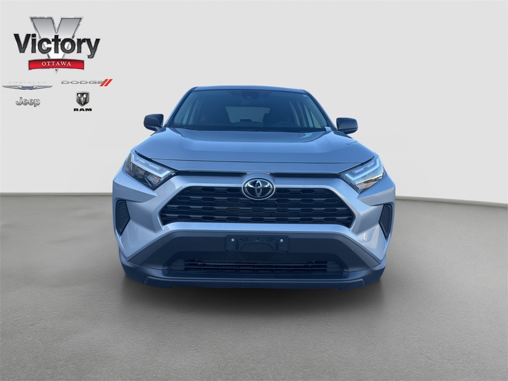 2024 Toyota RAV4 LE photo 2