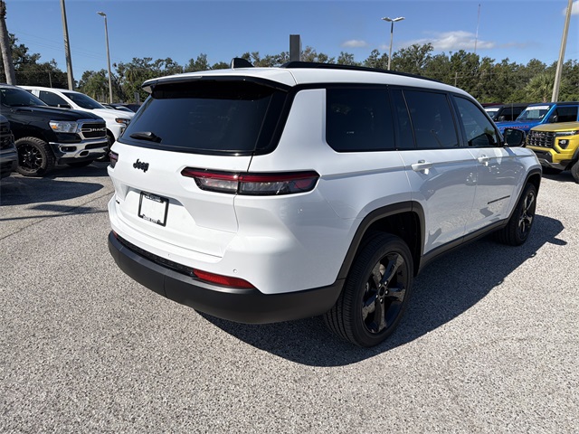 2025 Jeep Grand Cherokee Altitude X photo 3