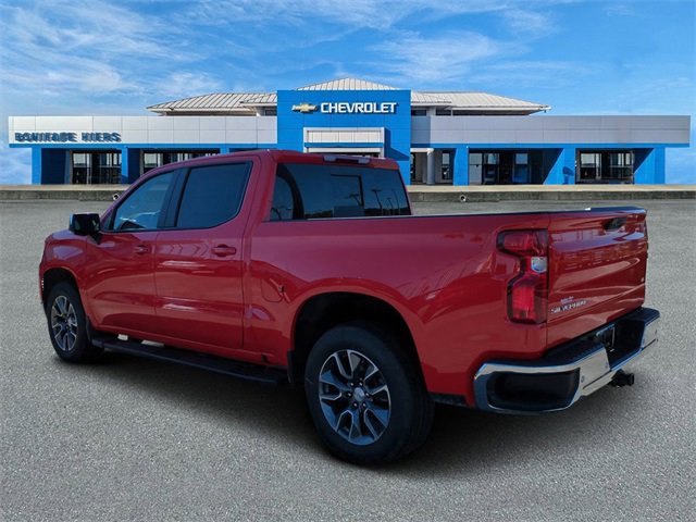 2025 Chevrolet Silverado LT photo 5