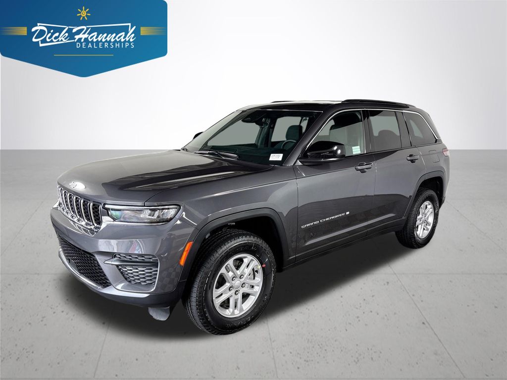 2025 Jeep Grand Cherokee Laredo's photo