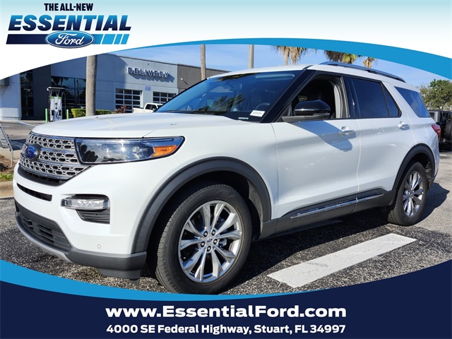 2023 Ford Explorer Limited's photo