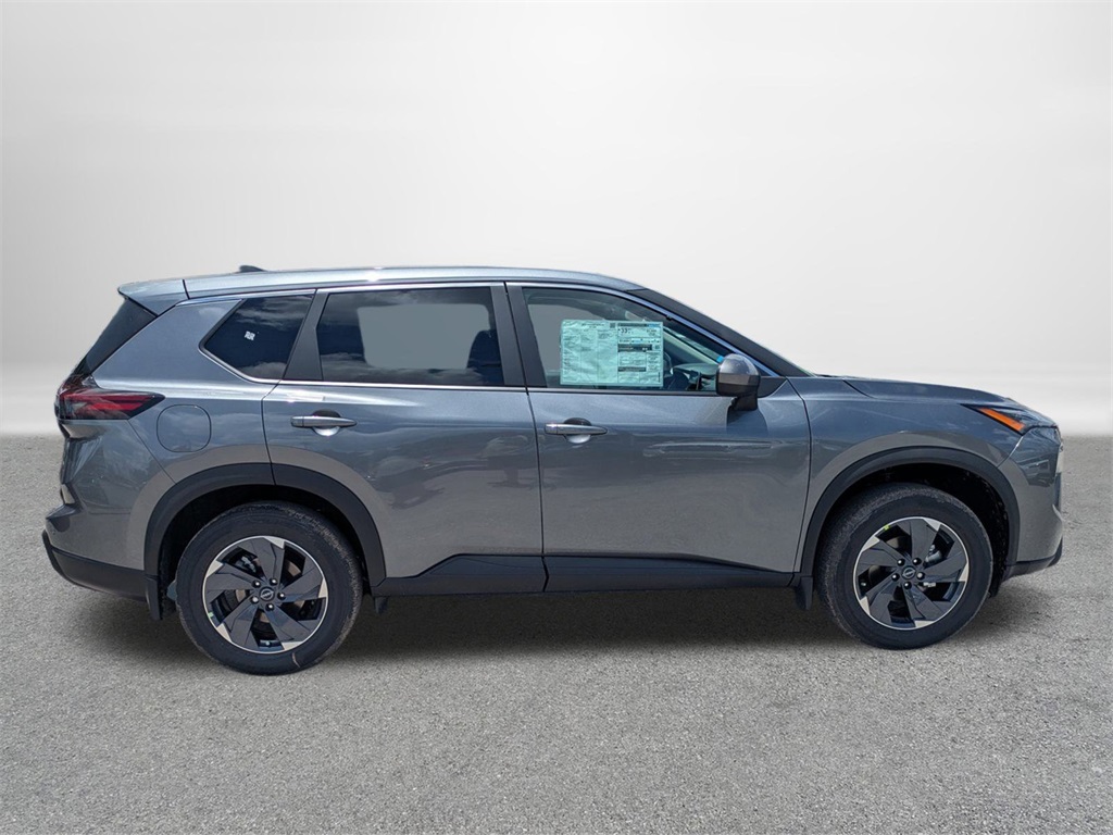 2025 Nissan Rogue SV photo 2