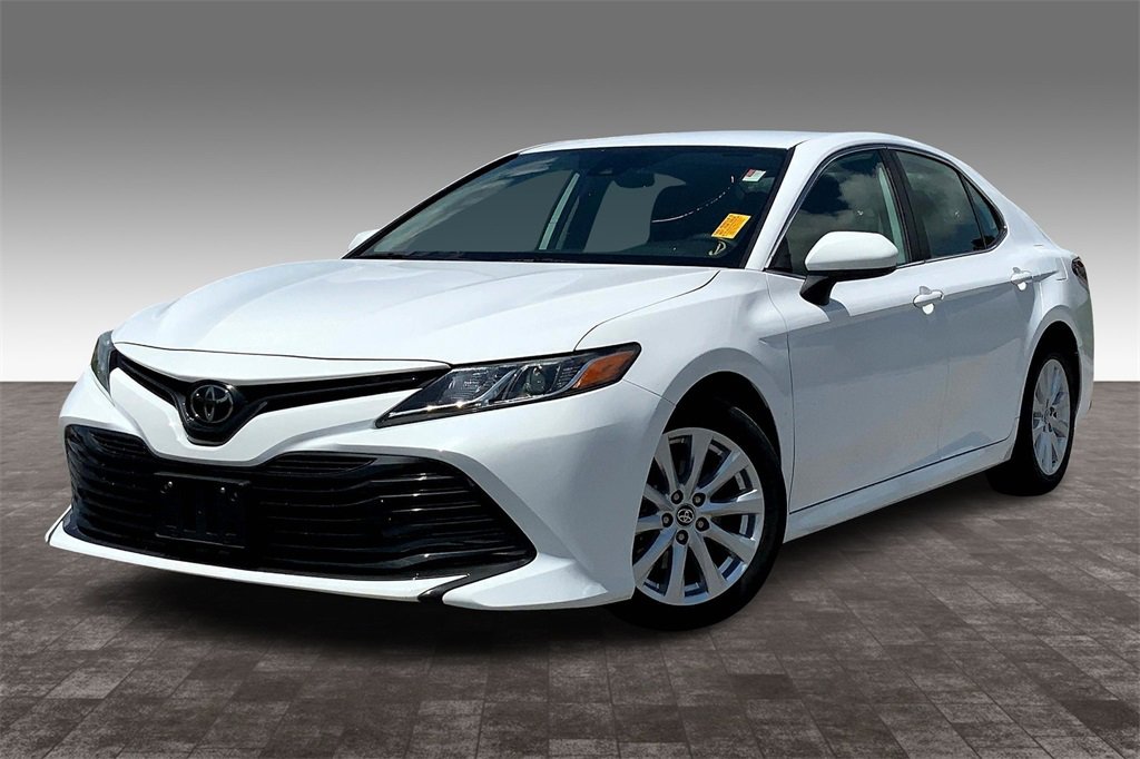 Used 2019 Toyota Camry LE with VIN 4T1B11HK9KU826547 for sale in Rainbow City, AL