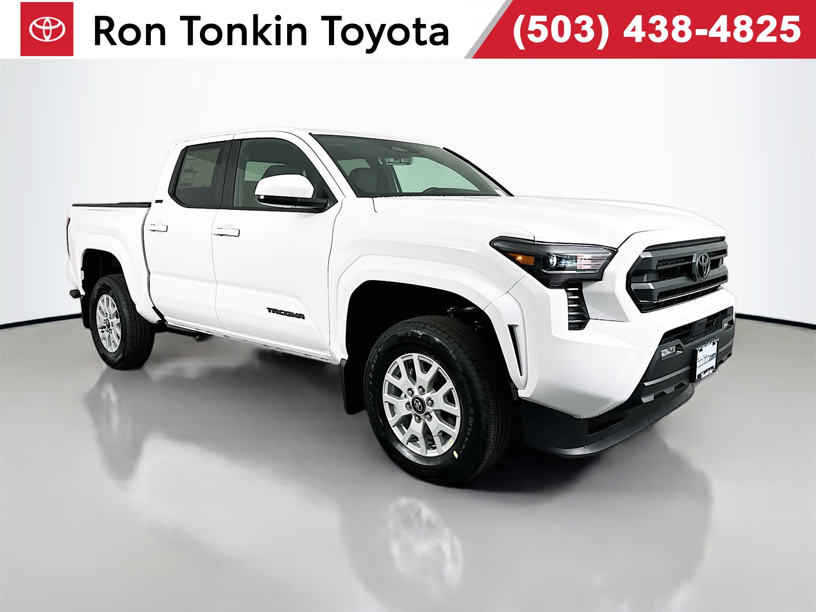 2025 Toyota Tacoma SR5's photo