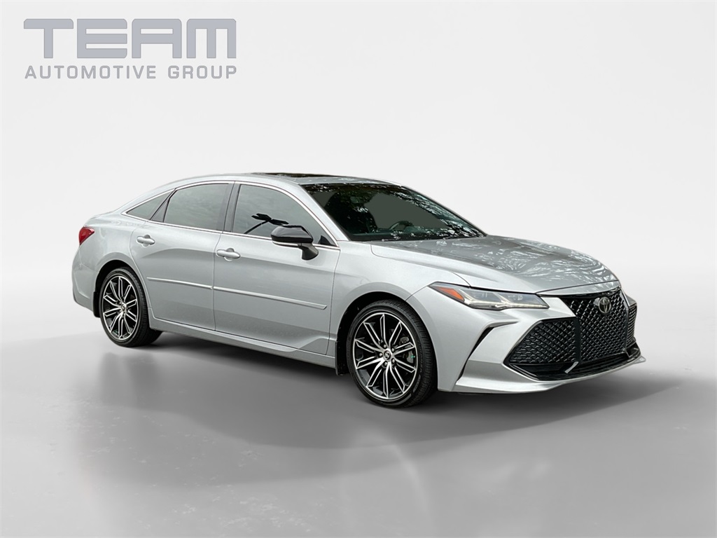 2019 Toyota Avalon Touring's photo