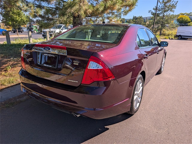 2011 Ford Fusion SEL photo 3