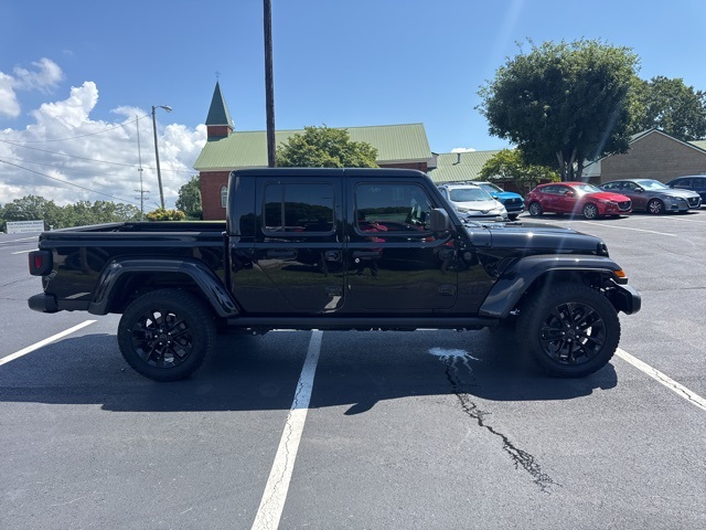 2025 Jeep Gladiator photo 7
